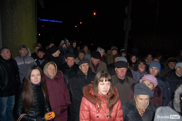 Політичні репресії по-луцьки: на активістку Євромайдану одягнуть електронний браслет. ФОТО. ВІДЕО