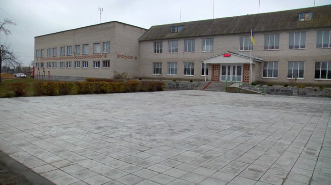 У Жиричах Ратнівського району почали будувати дитсадок. ФОТО