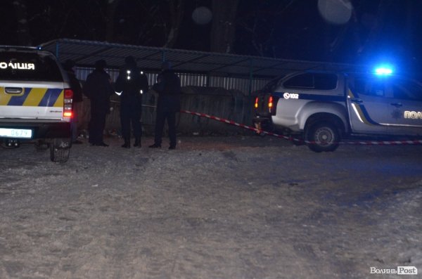 В Луцьку посеред вулиці знайшли предмет, схожий на міну. ФОТО. ОНОВЛЕНО