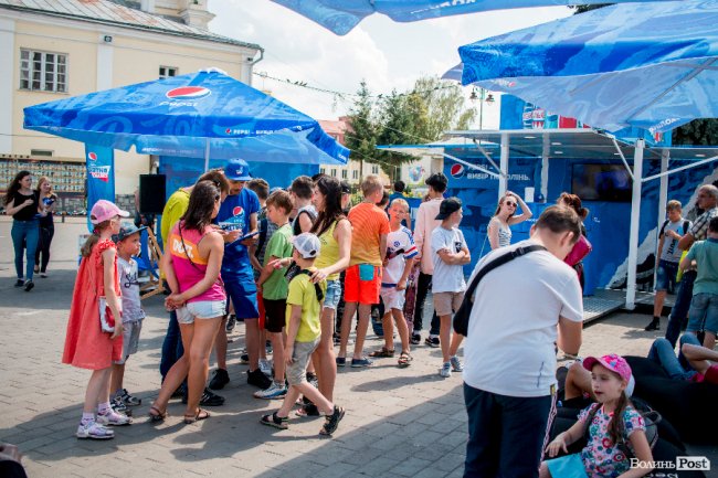У центрі Луцька – «Битва смаку» від Pepsi. ФОТО
