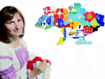 Жінка зробила оригінальний подарунок сільській школі на Волині