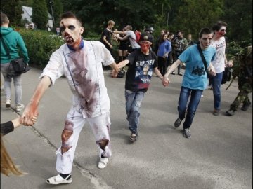 У Києві відбувся парад зомбі. ФОТО