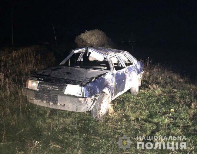 Внаслідок ДТП на Рівненщині троє молодих людей – у реанімації