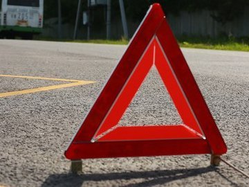 В Устилузі позашляховик «врізався» в Mazda