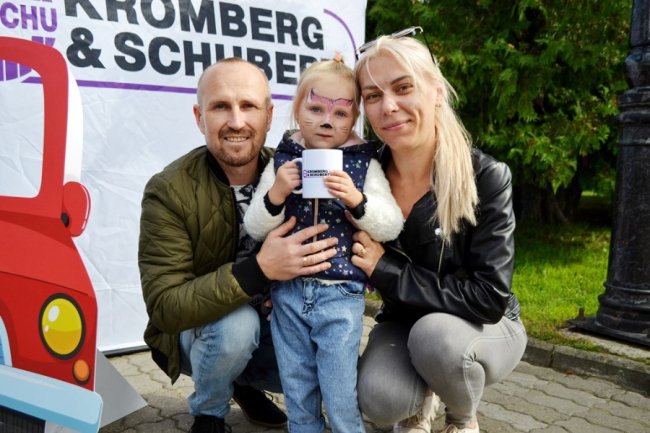 «Набираємо обертів»: чому працівники «Кромберг енд Шуберт Україна Лу» вийшли у центр Луцька з наметом*