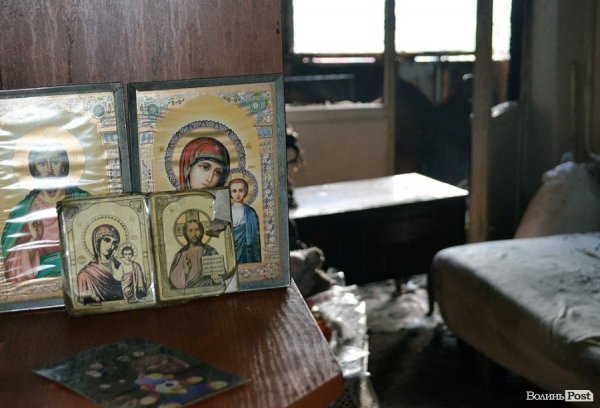 «Вся кімната чорна. Балкон згорів... У кого просити допомоги?» – погорільці з висотки у центрі Луцька. ФОТО