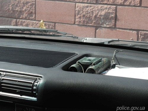 Поблизу Луцька затримали водія без одягу та документів