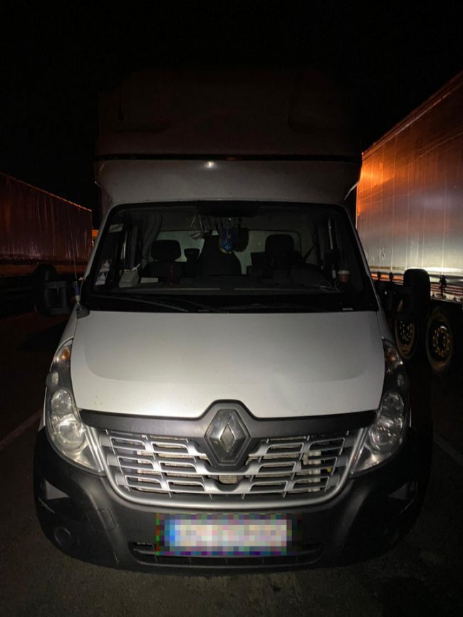 Через «Ягодин» намагалися провезти телефони та телевізори відомих компаній. ФОТО