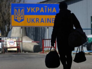 Трудова міграція у сучасній Україні: скільки українців не бажають працювати на батьківщині