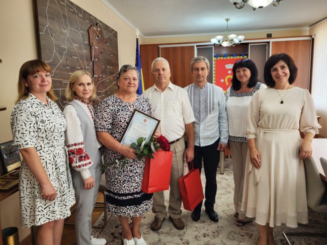 Сім'я з Волині маючи 6 дітей, взяла на виховання ще 6. ФОТО