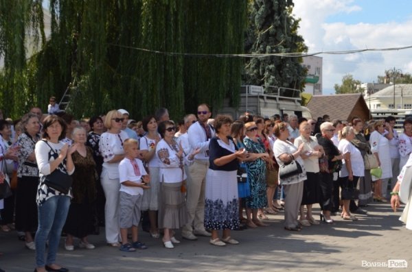 Лучани продовжують святкувати День Незалежності України. ФОТОРЕПОРТАЖ
