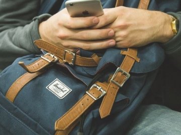 У Польщі шахраї «кинули» на гроші студента з України 