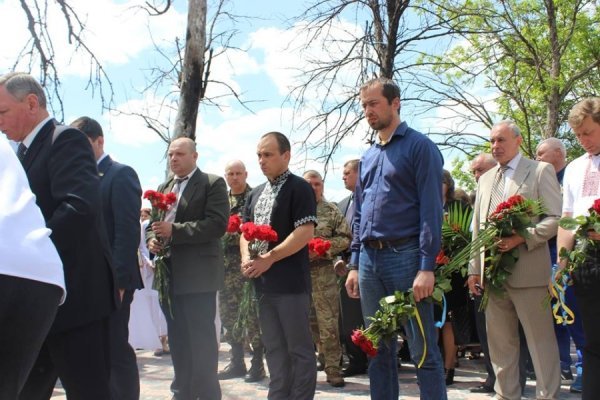 Луцька делегація повернулась з Волновахи. ФОТО