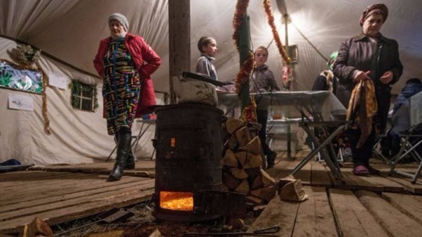 Крим перетворюється на «наметове містечко» — працюють пункти обігріву