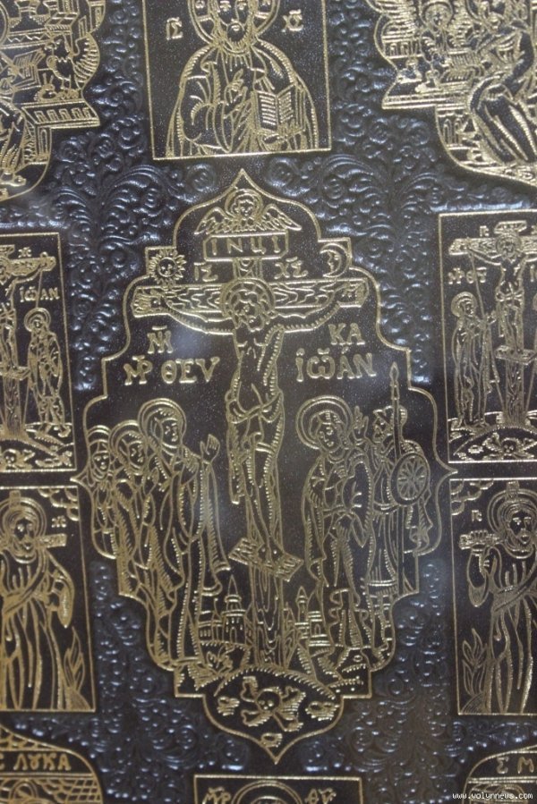 У Луцьку відкрили виставку 400-річних стародруків. ФОТО