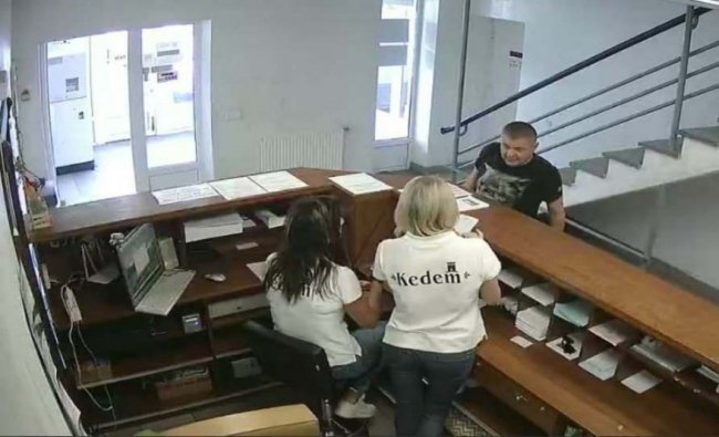 На Волині орудують шахраї, які нібито чистять кондиціонери. ФОТО