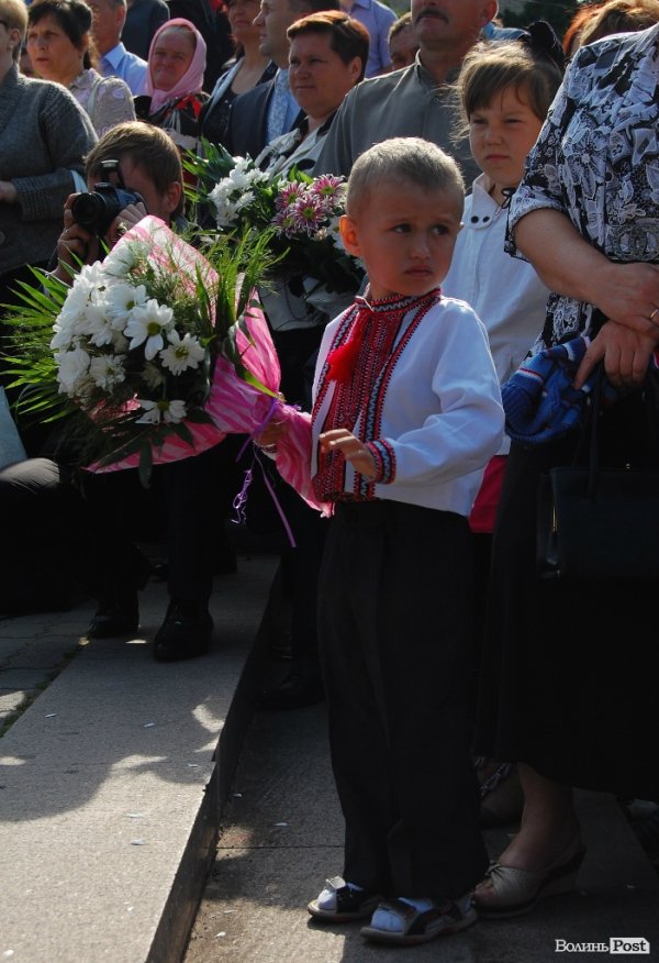 У Волинському національному університеті вітали магістрів