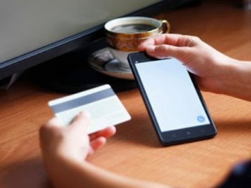 Волинянку на 16 тисяч гривень ошукали псевдобанківські працівники