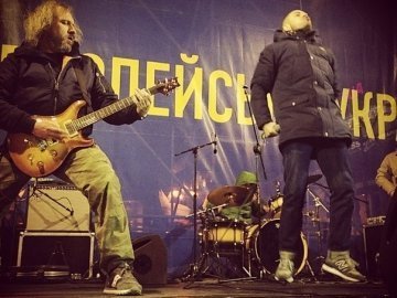 «Ляпіс Трубєцкой» на Євромайдані. ВІДЕО