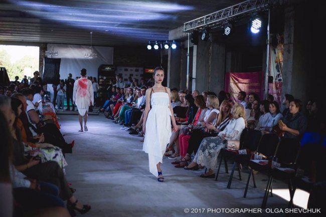 Другий день Lutsk Fashion Weekend: як будівництво перетворили на модний подіум