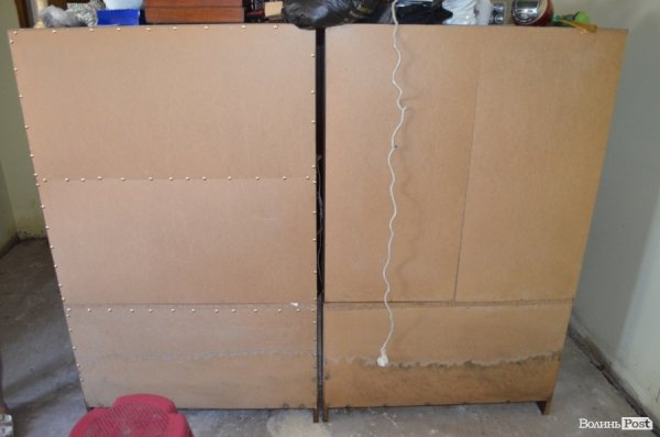 Вода пошкодила меблі