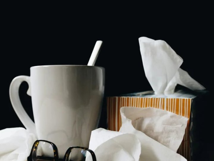 Новий штам коронавірусу Stratus поширився 7 регіонами України: що про нього відомо