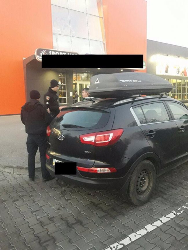 Перетнув подвійну і став на місці інваліда: у Луцьку оштрафували водія