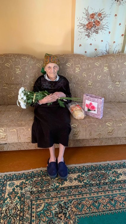 Виховала не одне покоління учнів: вчителька з Волині відсвяткувала 100-річний ювілей. ФОТО 