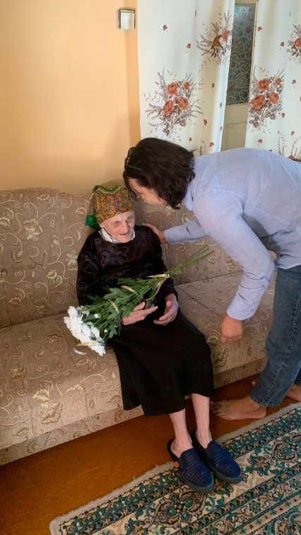 Виховала не одне покоління учнів: вчителька з Волині відсвяткувала 100-річний ювілей. ФОТО 