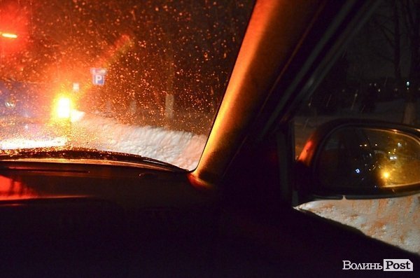 Луцький автомайдан зібрав 20 авто. ФОТО