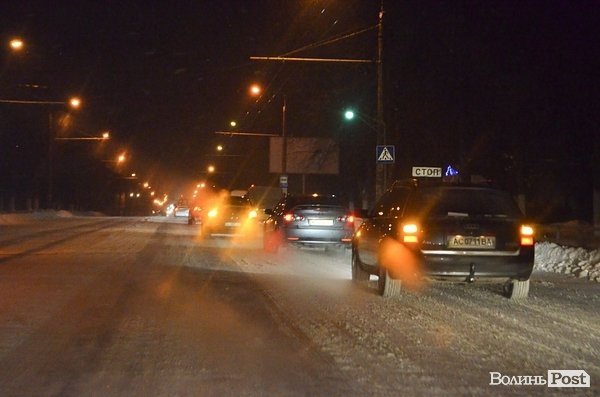 Луцький автомайдан зібрав 20 авто. ФОТО