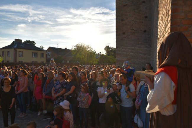 Подорож у часі: яким був третій день арт-променаду «Так звучить Луцьк». ФОТО