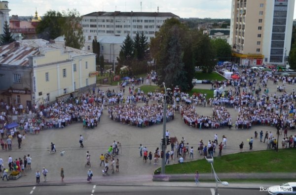 Лучани продовжують святкувати День Незалежності України. ФОТОРЕПОРТАЖ