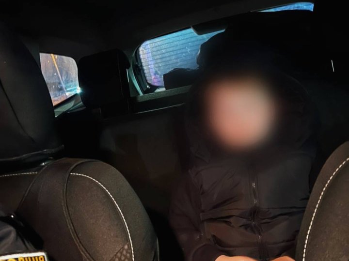 Дитина була сама на зупинці та плакала: на Волині загубився хлопчик