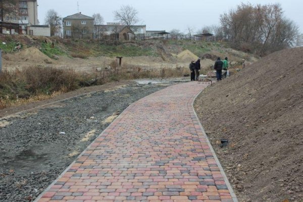 У Луцьку прибирали Сапалаївку. ФОТО