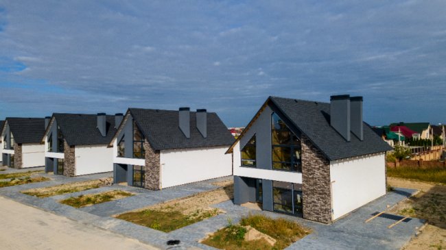 Які котеджі можна купити біля Луцька. ОГЛЯД*