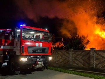 Вогонь знищив два житлові будинки на Волині