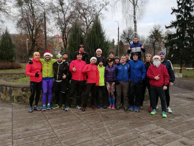У перший ранок 2019 року лучани вийшли на святкову пробіжку. ФОТО