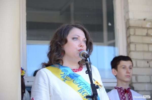 У Луцьку - останній дзвінок для школярів. ФОТО