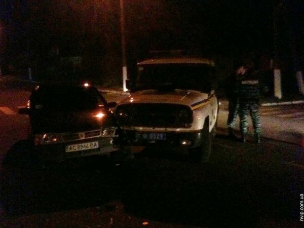 У Нововолинську міліціонери потрапили в аварію. ФОТО. ВІДЕО