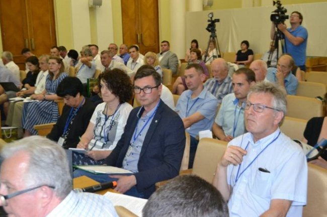 В Україну через проблему «біологічної пожежі» з'їхалися іноземні науковці. ВІДЕО