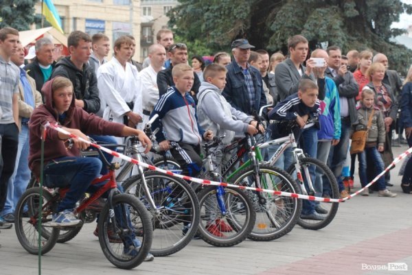 Свято спорту в центрі Луцька. ФОТО