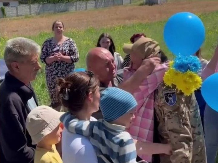 На Волині зустріли звільненого з полону 29-річного воїна Вадима Яковського