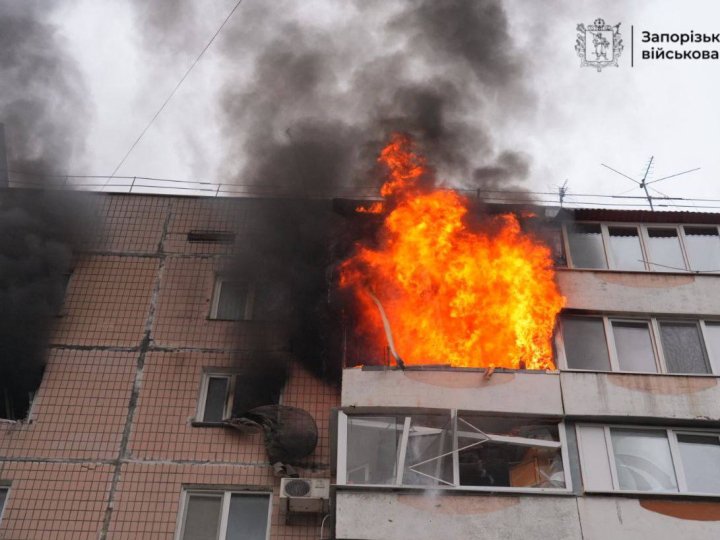 У Запоріжжі росіяни скинули авіабомбу на багатоповерхівку