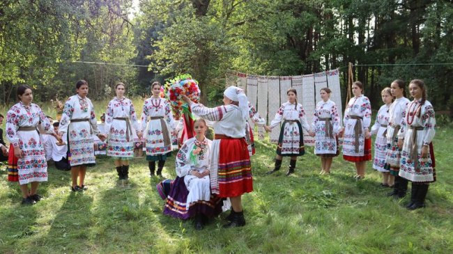 На Волині відтворили весілля за фотографією 1959 року