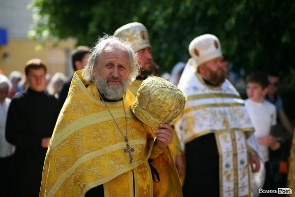 Миколая Чудотворця у Луцьку вшанували хресною ходою. ФОТО 