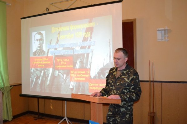 Волинські чиновники побували в армії. ФОТО