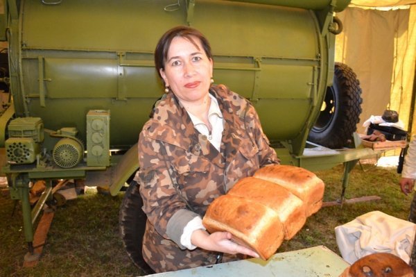 Волинські чиновники побували в армії. ФОТО