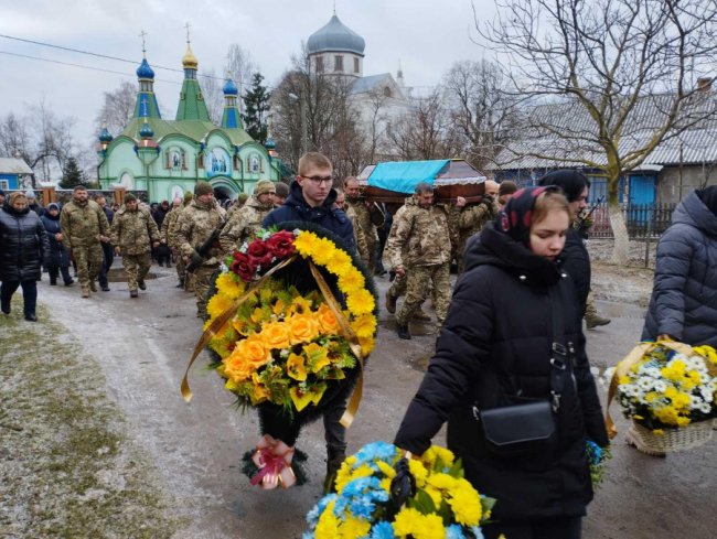 На Волині попрощалися з 45-річним Героєм Сергієм Вейною. ФОТО
