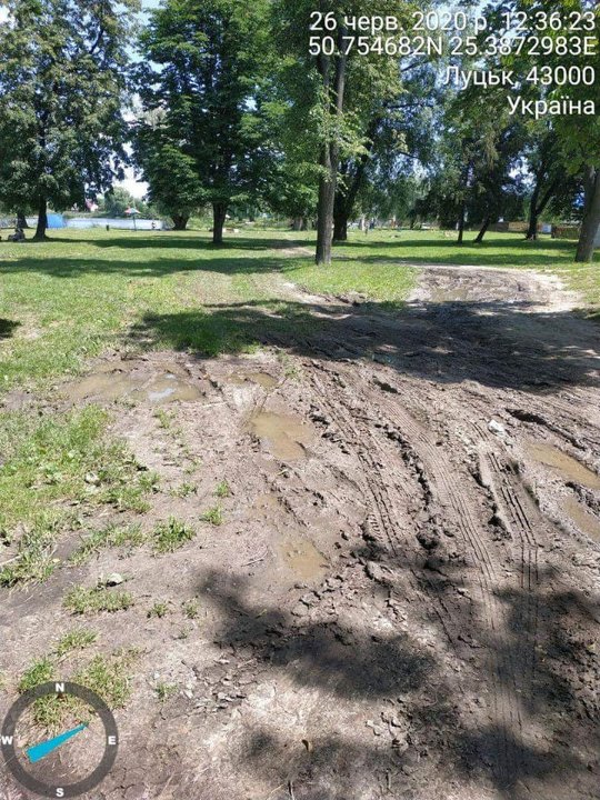 У Луцьку руйнують зелену зону біля Теремнівських ставків. ФОТО